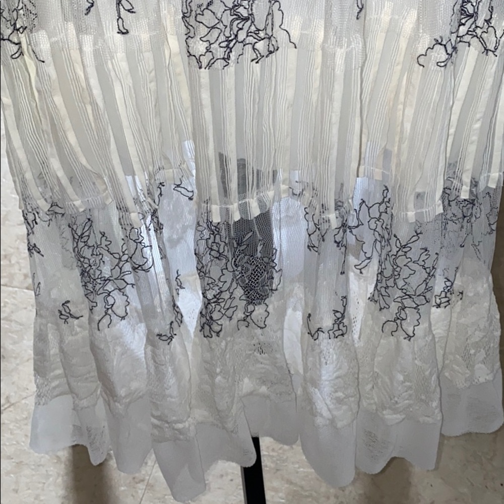 White Lace Skirt - image 4